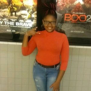 Meet your Posher, Charlize